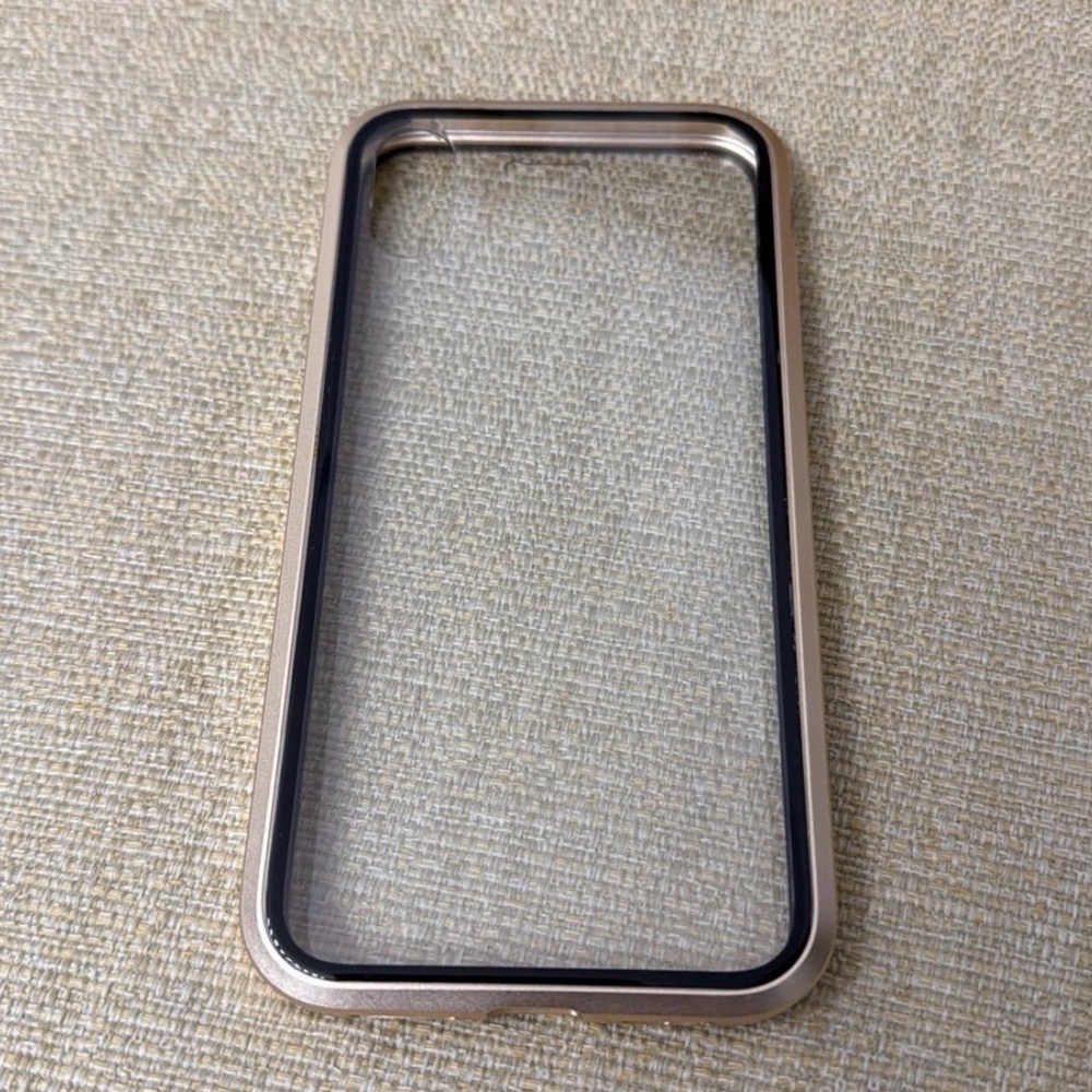 iPhone XS Magnetic Case